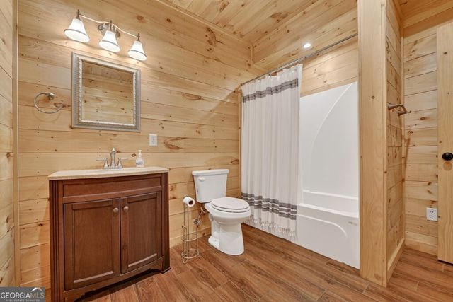 68 Old South Drive, Ellijay, GA 30540