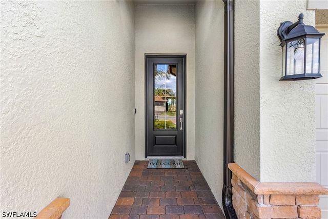 20210 Kingmont DR, Estero, FL 33913