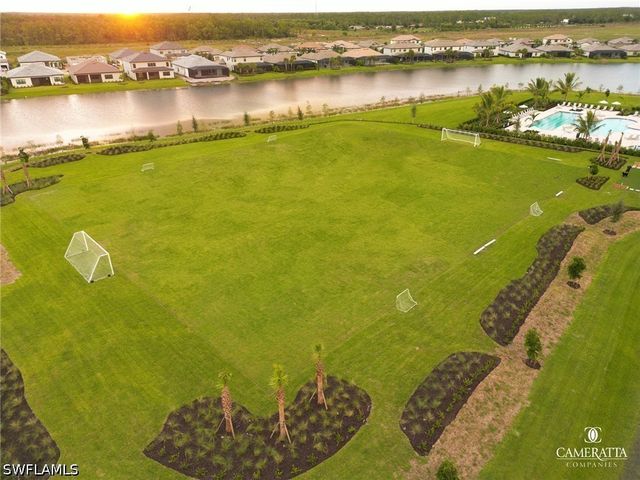 20210 Kingmont DR, Estero, FL 33913
