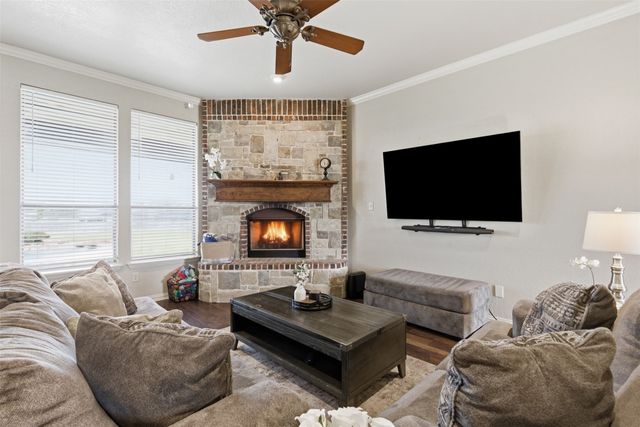 165 Canyon Drive, Decatur, TX 76234