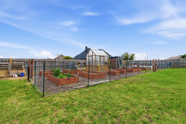 165 Canyon Drive, Decatur, TX 76234