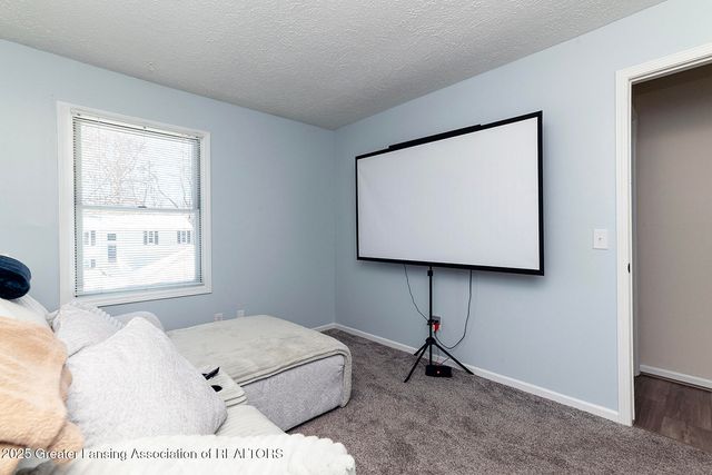 3725 Stoneleigh Drive, Lansing, MI 48910