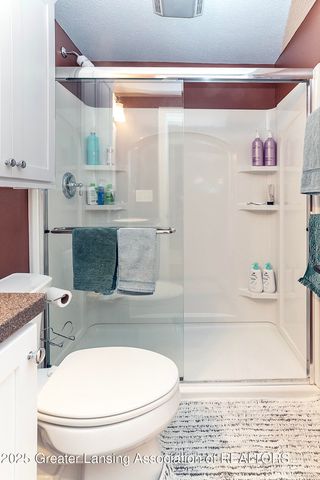 3725 Stoneleigh Drive, Lansing, MI 48910