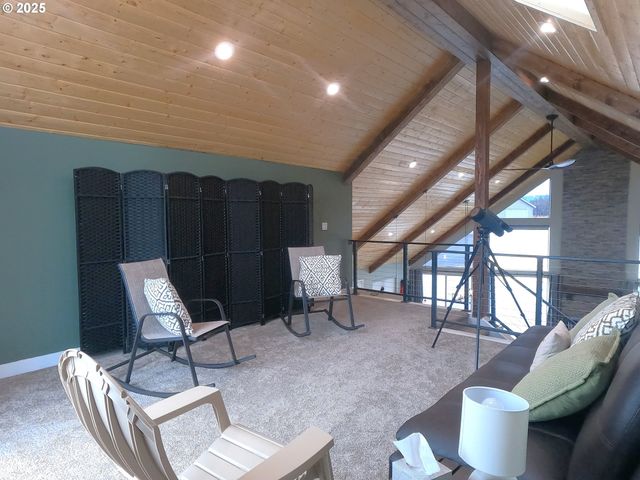 13422 Sw AIRFIELD Ln, Culver, OR 97734