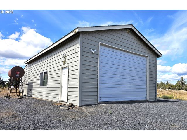 13422 Sw AIRFIELD Ln, Culver, OR 97734