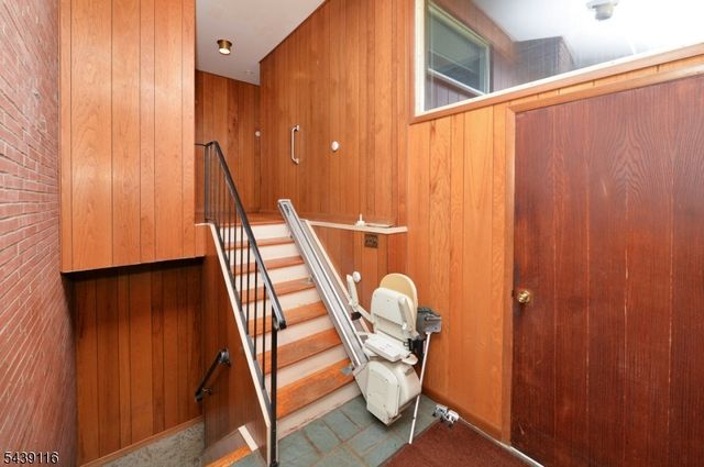 235 Godwin Ave, Wyckoff Twp., NJ 07481