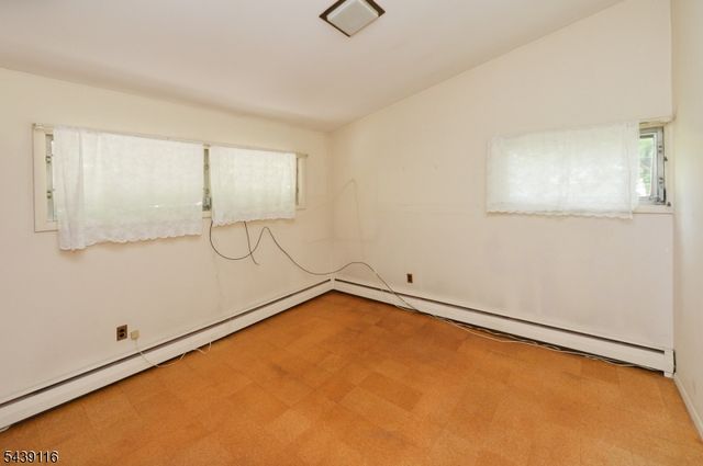 235 Godwin Ave, Wyckoff Twp., NJ 07481