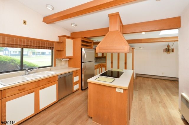 235 Godwin Ave, Wyckoff Twp., NJ 07481