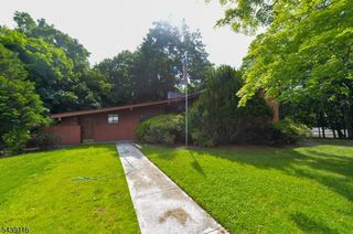 235 Godwin Ave, Wyckoff Twp., NJ 07481