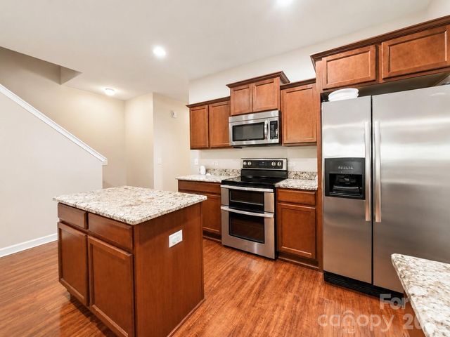 1919 Corriente Court, Charlotte, NC 28213