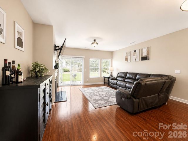 1919 Corriente Court, Charlotte, NC 28213