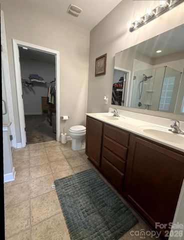 1919 Corriente Court, Charlotte, NC 28213