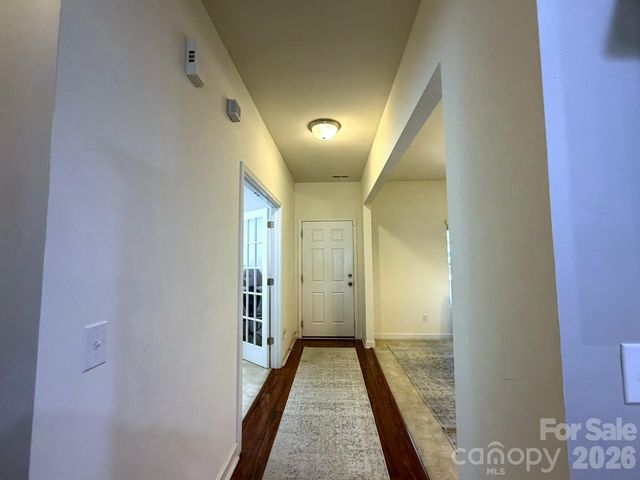 1919 Corriente Court, Charlotte, NC 28213