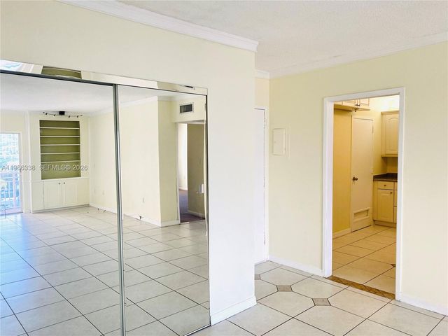 400 Kings Point Dr 718, Sunny Isles Beach, FL 33160