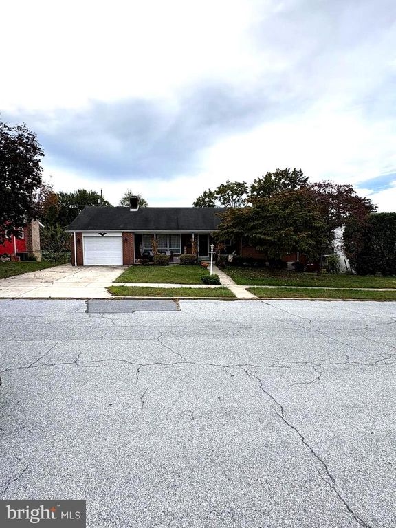 3327 TRINITY RD, Harrisburg, PA 17109
