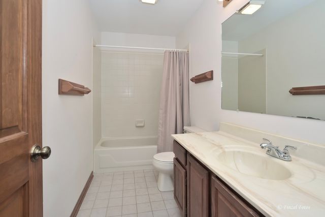 841 Hemlock Drive, Sleepy Hollow, IL 60118