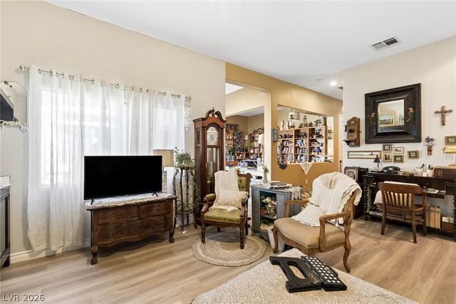 5734 Hoptree Drive, Pahrump, NV 89061