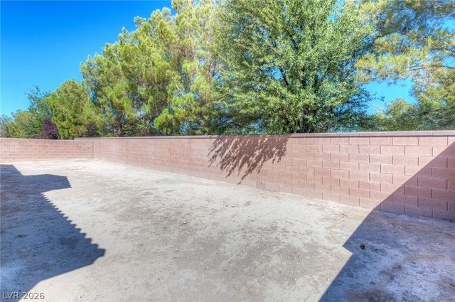 5734 Hoptree Drive, Pahrump, NV 89061