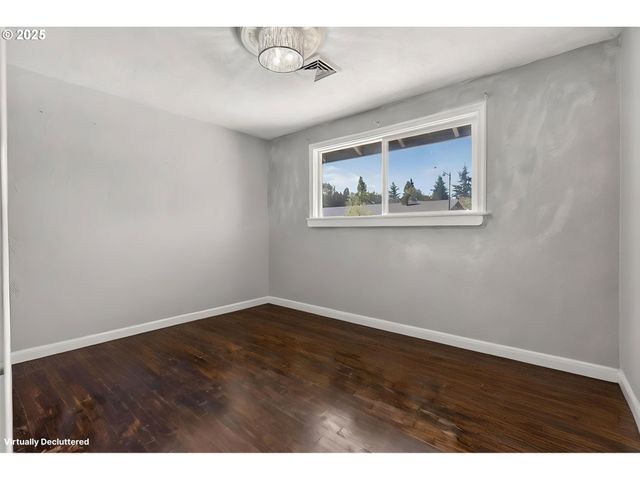 1515 W QUINALT St, Springfield, OR 97477