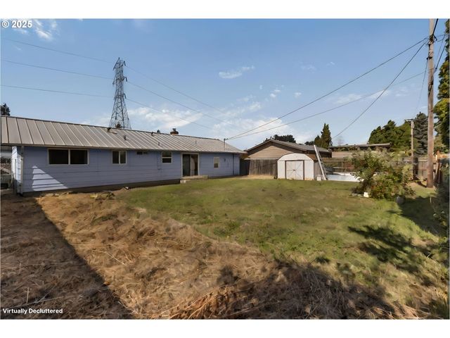 1515 W QUINALT St, Springfield, OR 97477