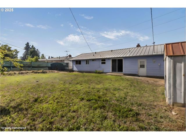 1515 W QUINALT St, Springfield, OR 97477