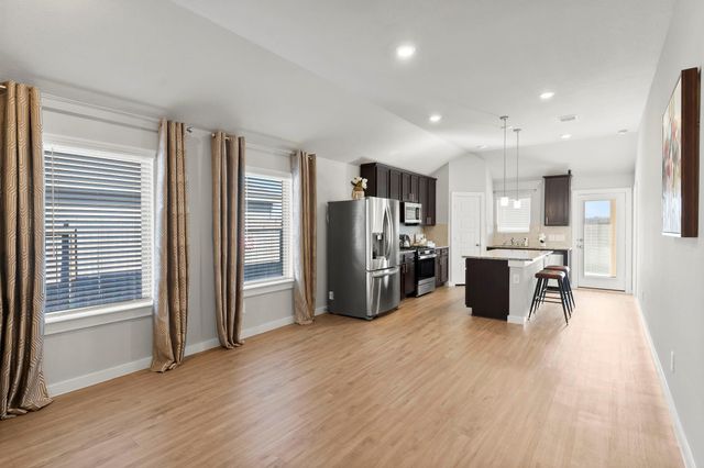 928 Gentle Moss Drive, Magnolia, TX 77354