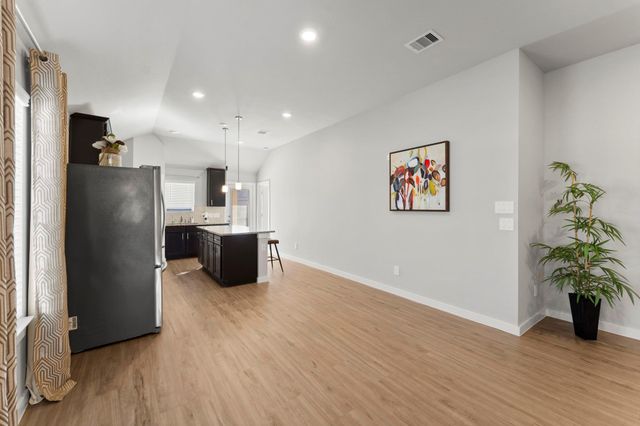 928 Gentle Moss Drive, Magnolia, TX 77354