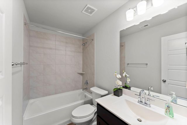 928 Gentle Moss Drive, Magnolia, TX 77354