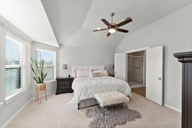 928 Gentle Moss Drive, Magnolia, TX 77354