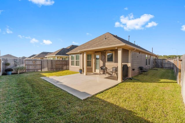928 Gentle Moss Drive, Magnolia, TX 77354