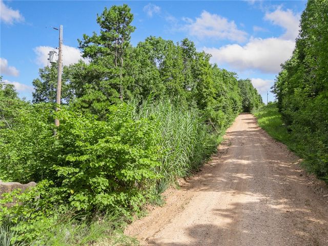 267B NC 3320, Marble Falls, AR 72648