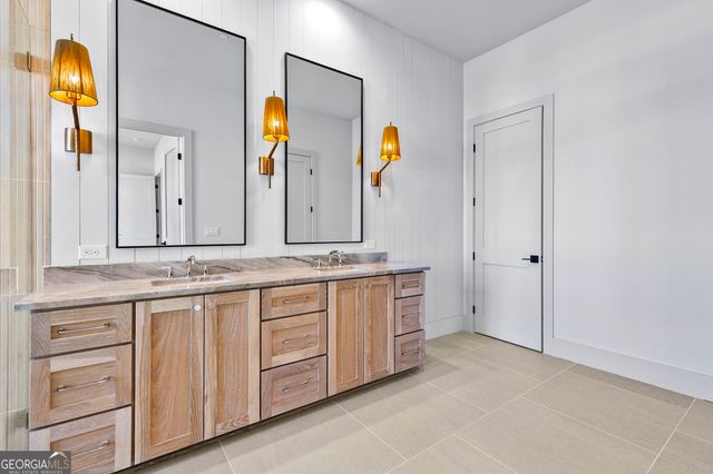 245 Roycroft Lane, Fayetteville, GA 30214