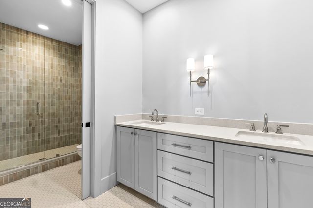 245 Roycroft Lane, Fayetteville, GA 30214