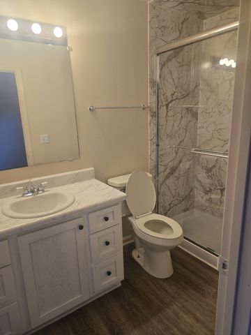 211 Ellington Pl, Madison, TN 37115