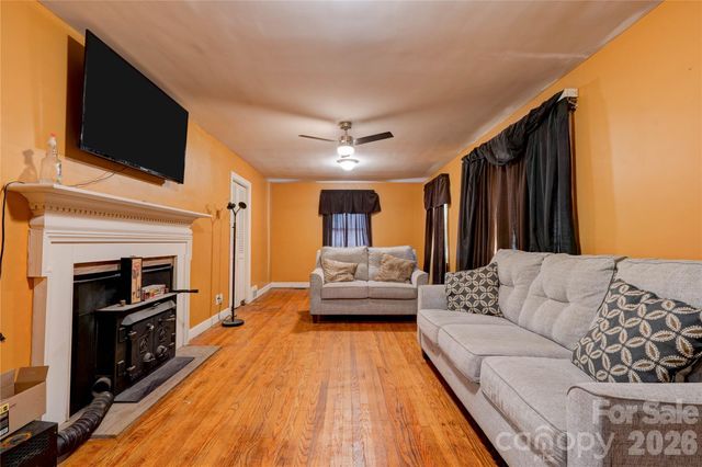 327 Woodside Drive, Shelby, NC 28150