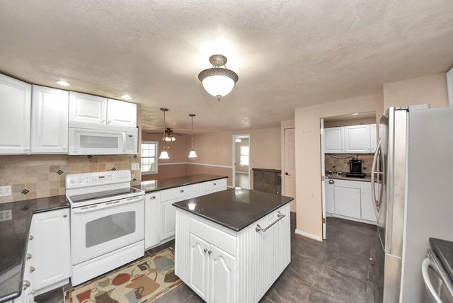 10942 Autumn Lane, Cleveland, TX 77328