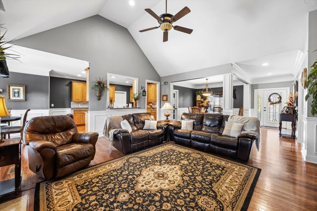 25 Golden Pond Lane, Ringgold, GA 30736