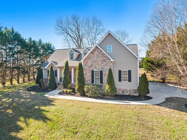 25 Golden Pond Lane, Ringgold, GA 30736