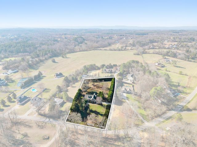 25 Golden Pond Lane, Ringgold, GA 30736