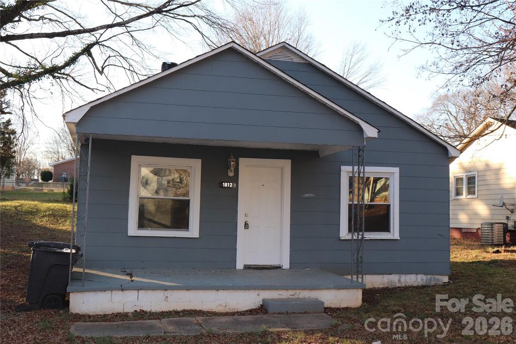 1812 Wilson W Lee Boulevard, Statesville, NC 28677