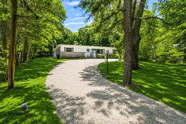 1520 Meday Avenue, Mattituck, NY 11952