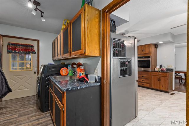 1512 N Harrison Street, Litchfield, IL 62056