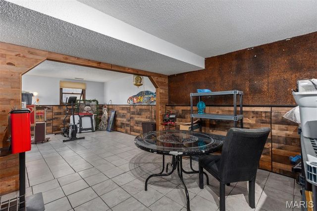 1512 N Harrison Street, Litchfield, IL 62056