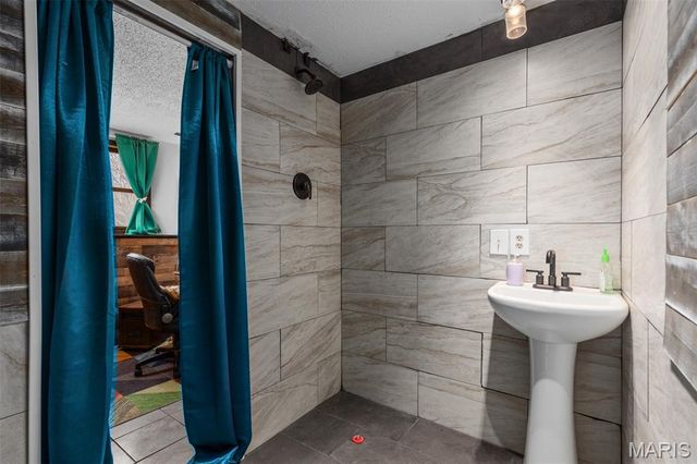 1512 N Harrison Street, Litchfield, IL 62056