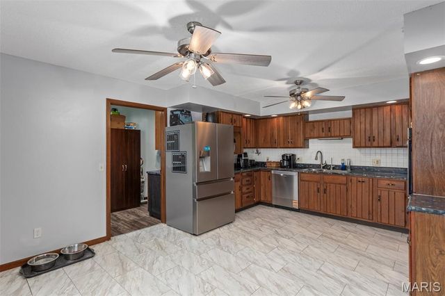 1512 N Harrison Street, Litchfield, IL 62056