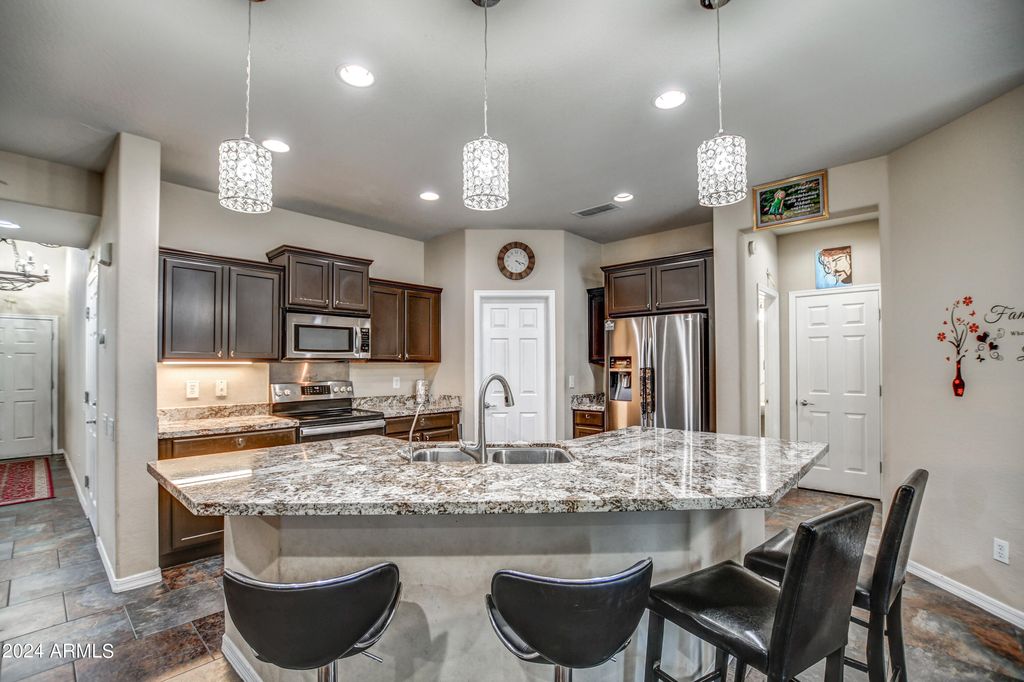 2015 W DAVIS Road, Phoenix, AZ 85023 — photo 4