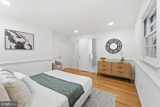 668 S ILLINOIS ST, Arlington, VA 22204