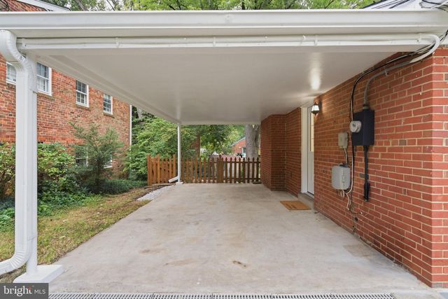 668 S ILLINOIS ST, Arlington, VA 22204