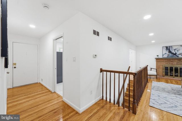 668 S ILLINOIS ST, Arlington, VA 22204