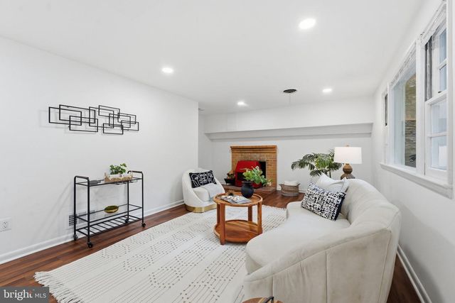 668 S ILLINOIS ST, Arlington, VA 22204